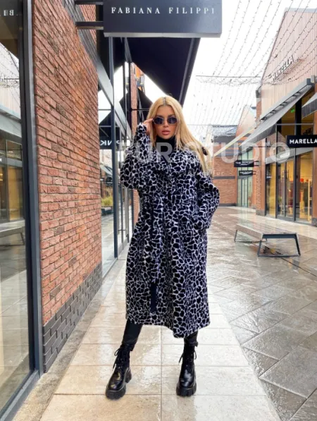 Двубортное пальто из экомеха - фото 2