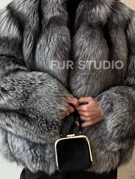 Шуба из чернобурки - фото 1