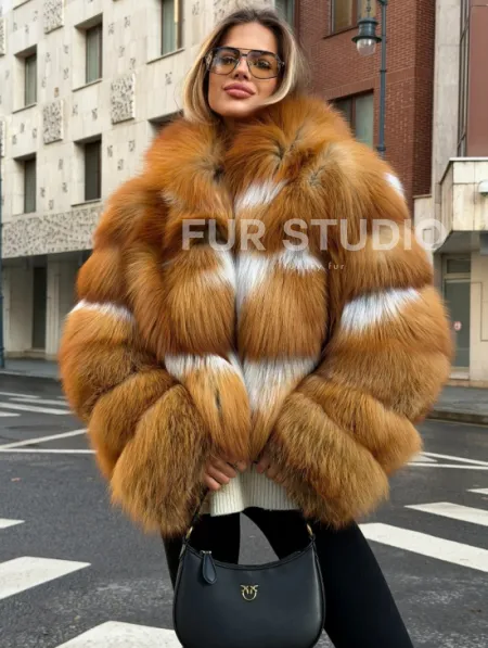 Шуба из лисы с капюшоном - фото 6