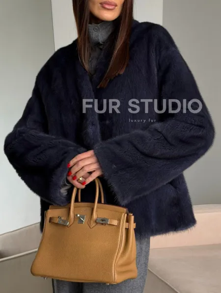 Короткий норковый жакет - синий графит - фото 5