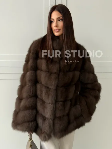 Женская шуба из меха куницы - фото 6