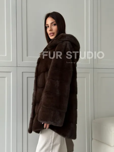 Норковая шуба в стиле «рубашка» с капюшоном - фото 12