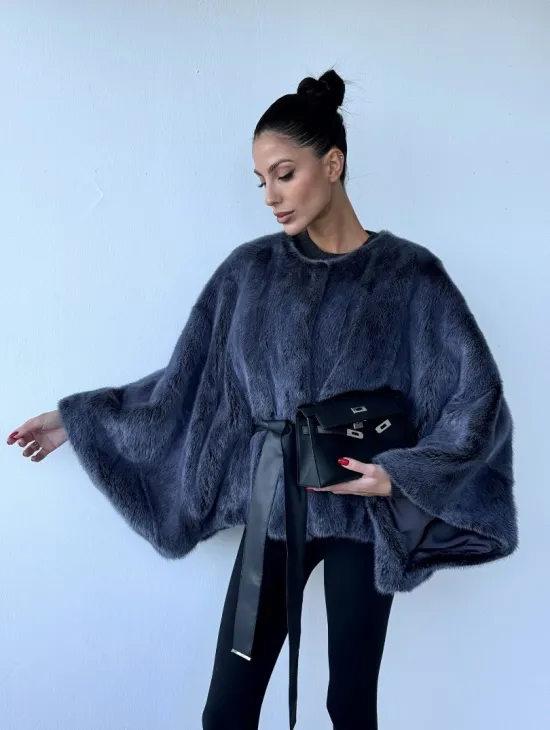 Женское меховое манто - шуба из норки с круглым вырезом, модель  «Летучая мышь» - фото 8