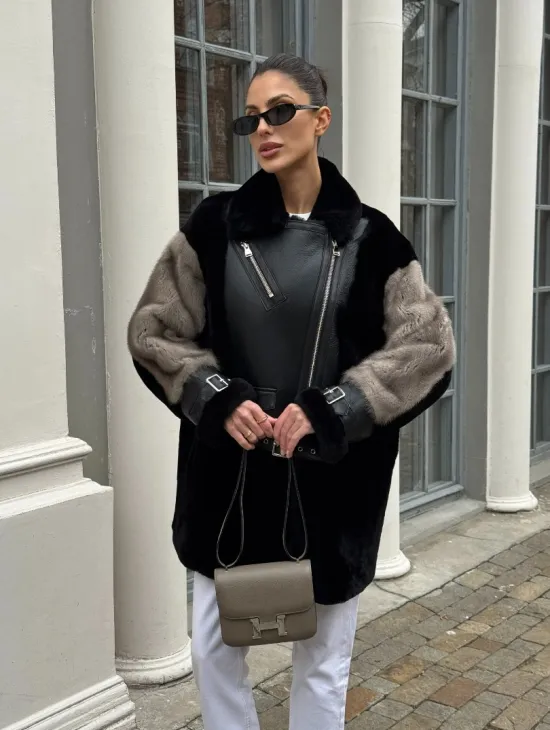 Удлиненная дубленка из натурального мериноса с отделкой из меха норки - фото 11