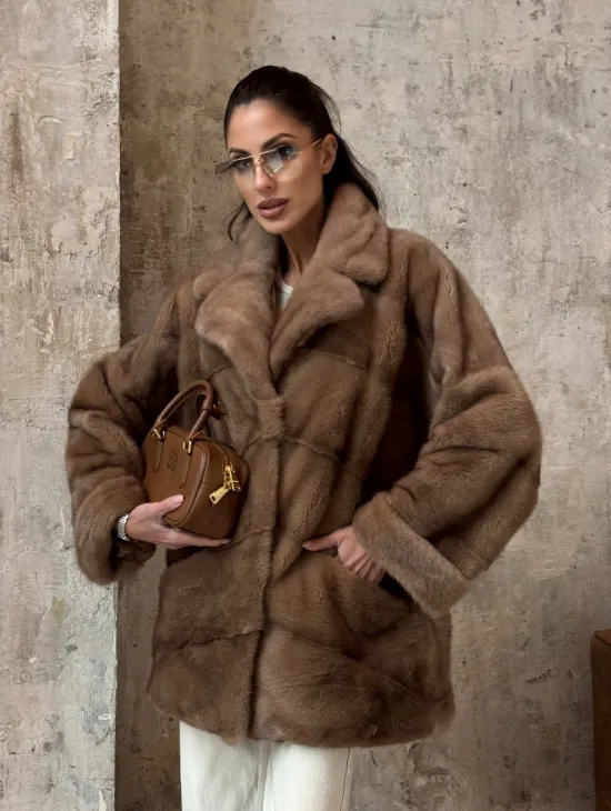 Полушубок из натуральной норки пастель с английским воротником - паркет - фото 7