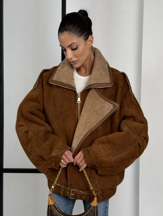 Зимняя натуральная замшевая куртка - дубленка с лацканами - фото 10