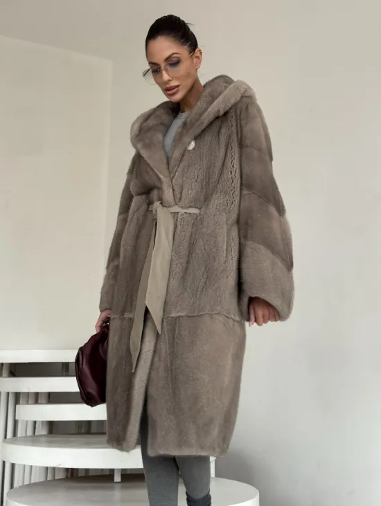 Норковая шуба кимоно с капюшоном кобра в натуральном сером цвете - фото 6