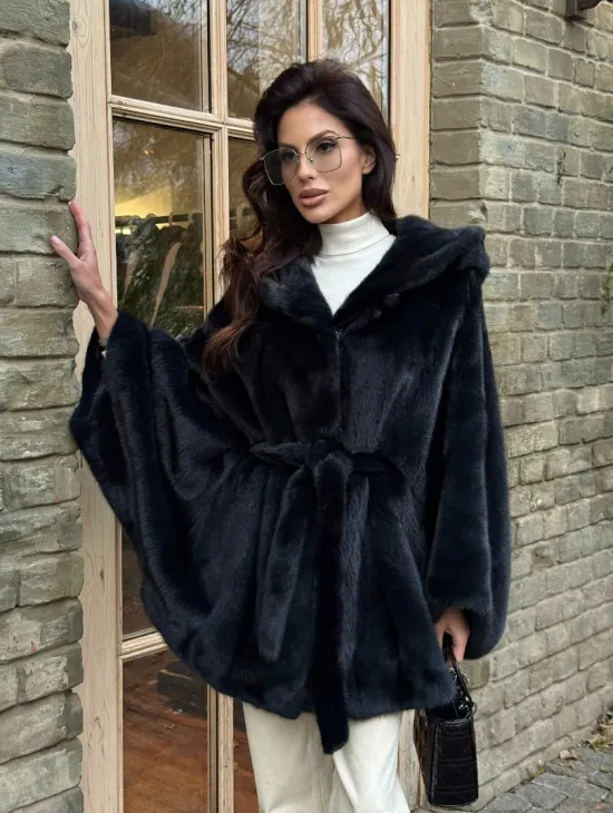 Меховое пончо из скандинавской норки с капюшоном - черный изумруд - фото 10