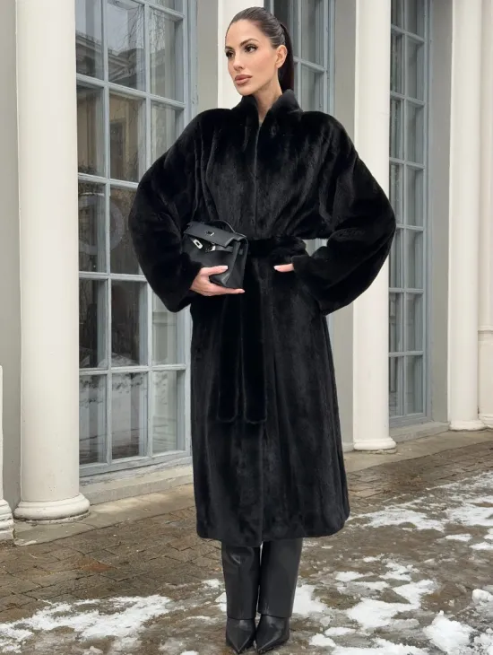 Натуральная женская норковая шуба из аукционного меха норки Blackglama - фото 0