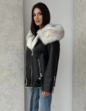 Черная куртка дубленка с капюшоном - фото 4