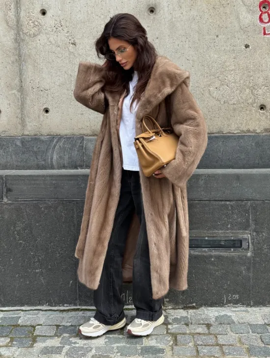 Длинная норковая шуба Pastel с капюшоном кобра - фото 10