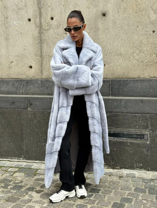 Длинная шуба из голубой скандинавской норки - фото 8
