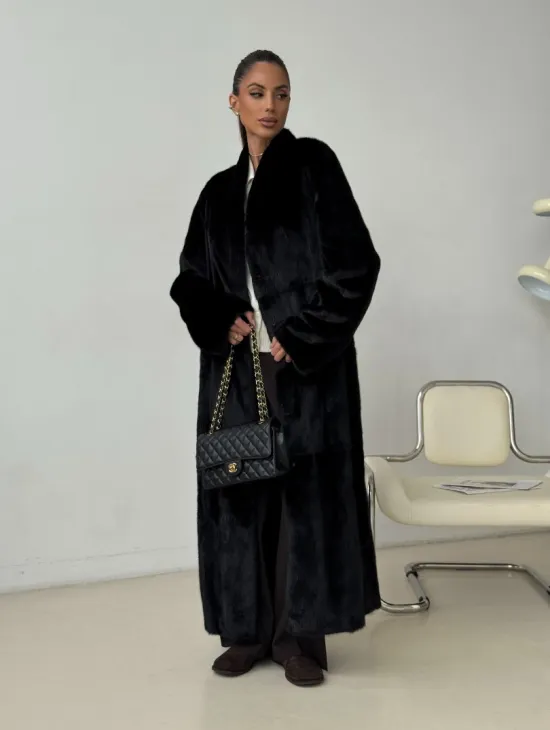 Длинная черная норковая шуба - фото 12