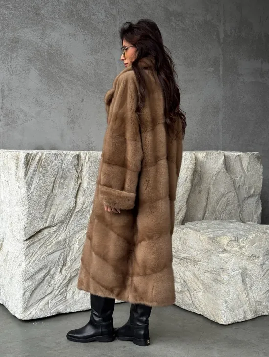 Бежевая норковая шуба oversize - фото 8