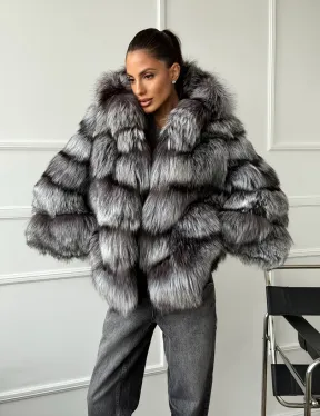 Шуба из меха чернобурки с капюшоном - серая - фото 6