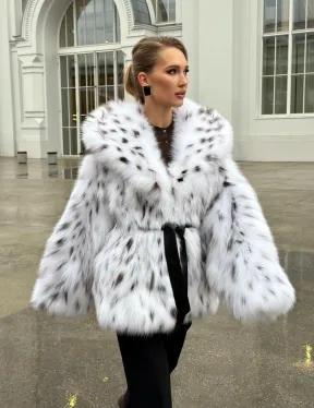 Шуба из лисьего меха под рысь с капюшоном - фото 18