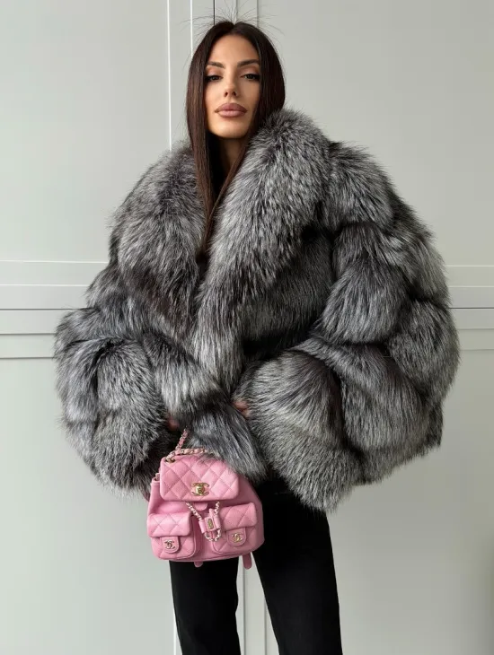 Полушубок из натурального меха чернобурки - фото 0