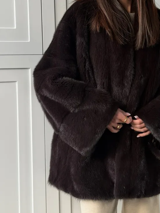 Женский норковый полушубок с V - образным воротником - фото 2