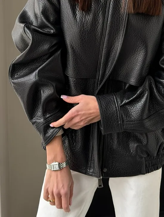 Черная весенняя куртка из кожи Joombo - фото 6