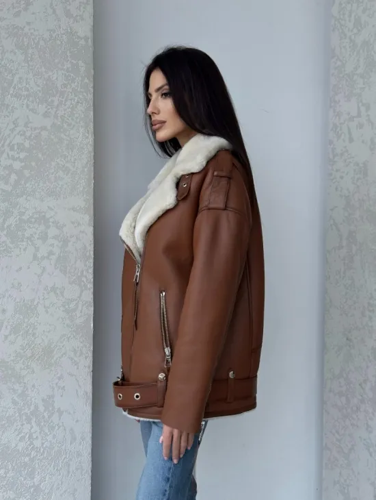 Дубленка авиатор из натуральной кожи в цвете виски - фото 15