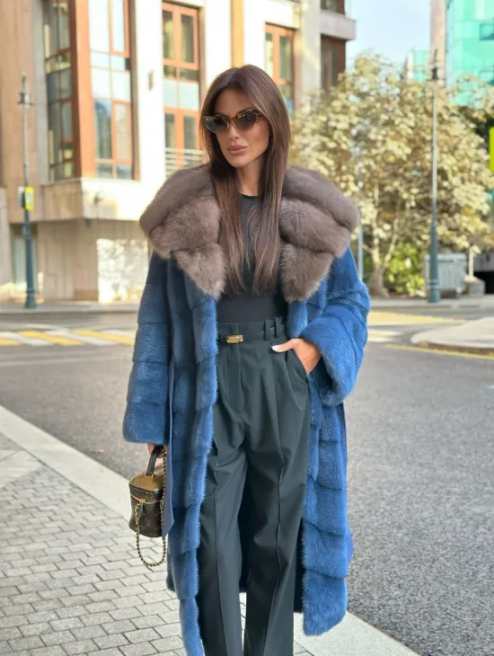 Роскошная норковая шуба с капюшоном из меха куницы - цвет королевский синий - фото 4