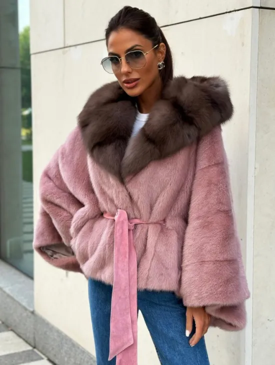 Пудра летучка из меха норки, капюшон куница - фото 1