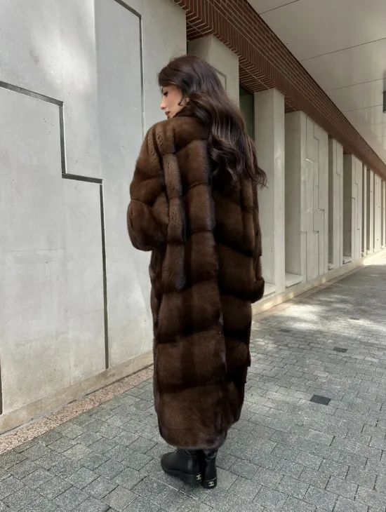 Норковая шуба NAFA соболиного натурального цвета - фото 9