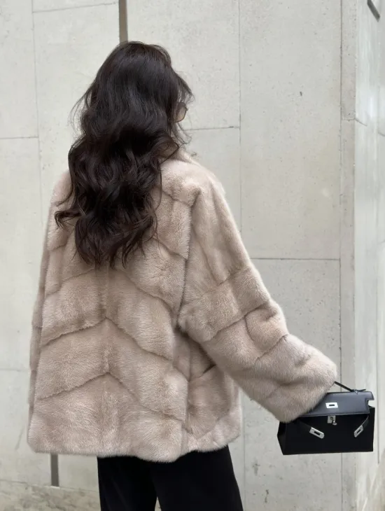 Шуба из меха норки английский воротник пудра - фото 8